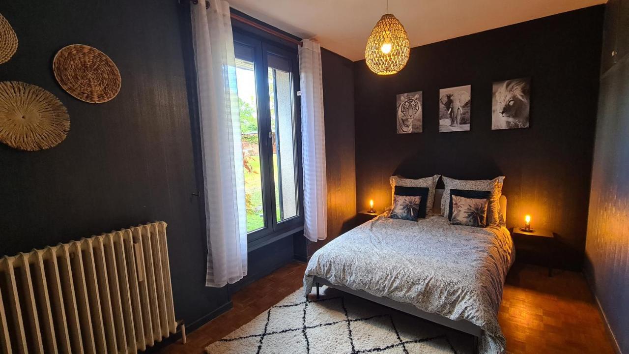 Villa Avec Vue Panoramique ชาร์เลอวิลล์-เมซิแยร์ ภายนอก รูปภาพ