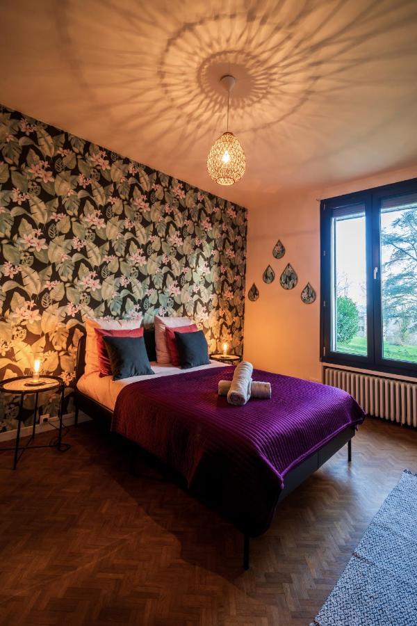 Villa Avec Vue Panoramique ชาร์เลอวิลล์-เมซิแยร์ ภายนอก รูปภาพ